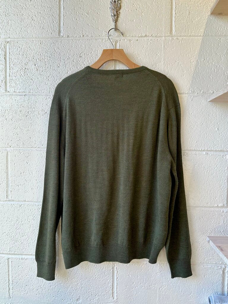 Burberry London crewneck button up cardigan