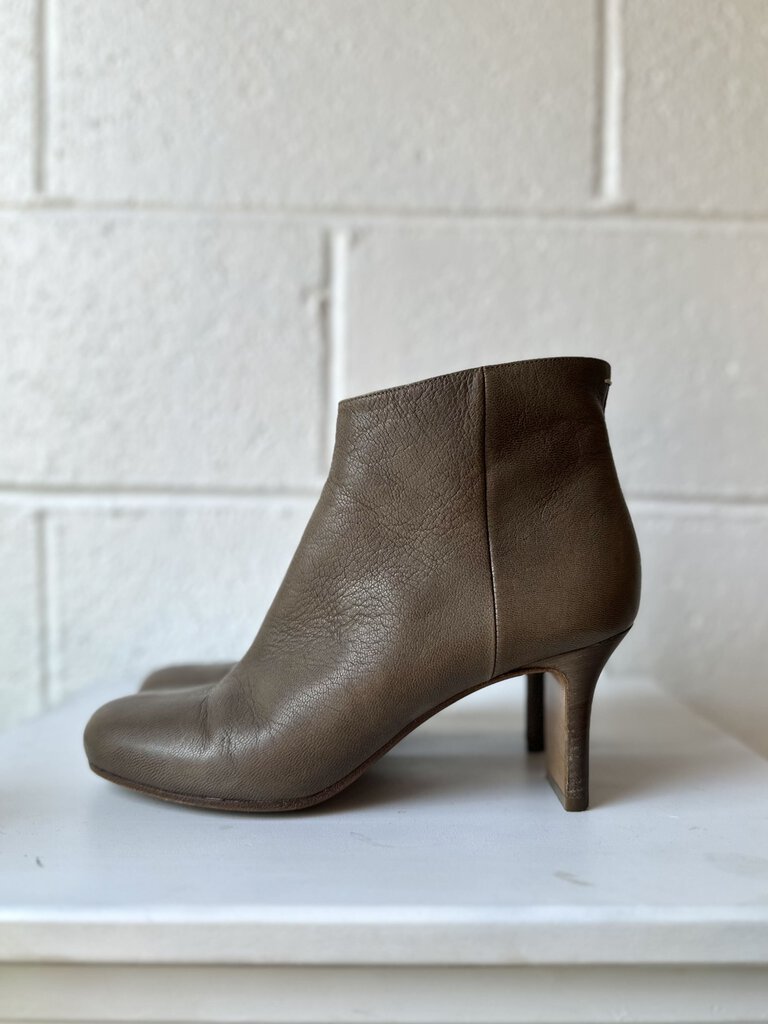 Maison Martin Margiela leather heeled booties