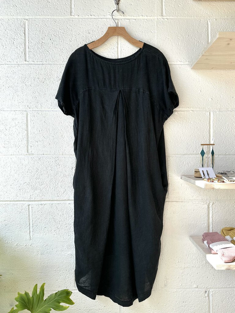 Black Crane line dress