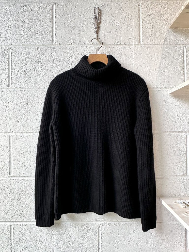 Jenni Kayne cashmere turtleneck sweater