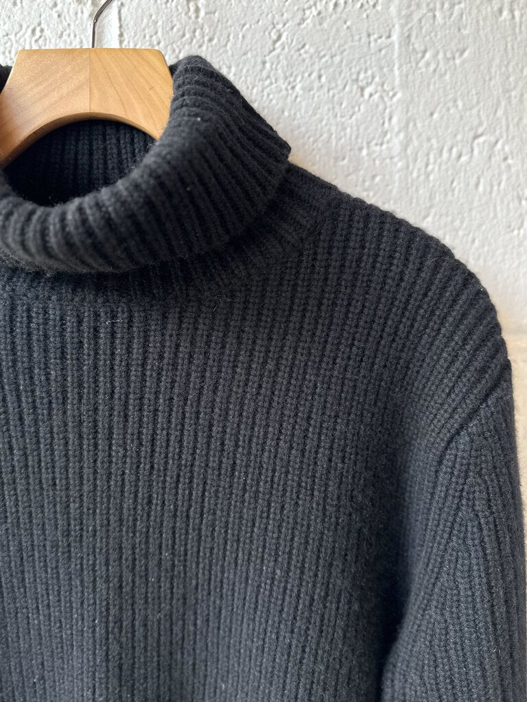 Jenni Kayne cashmere turtleneck sweater