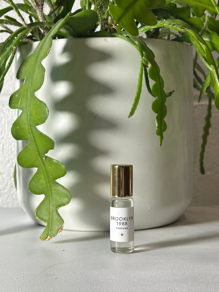 Olivine Atelier Brooklyn 1988 perfume oil