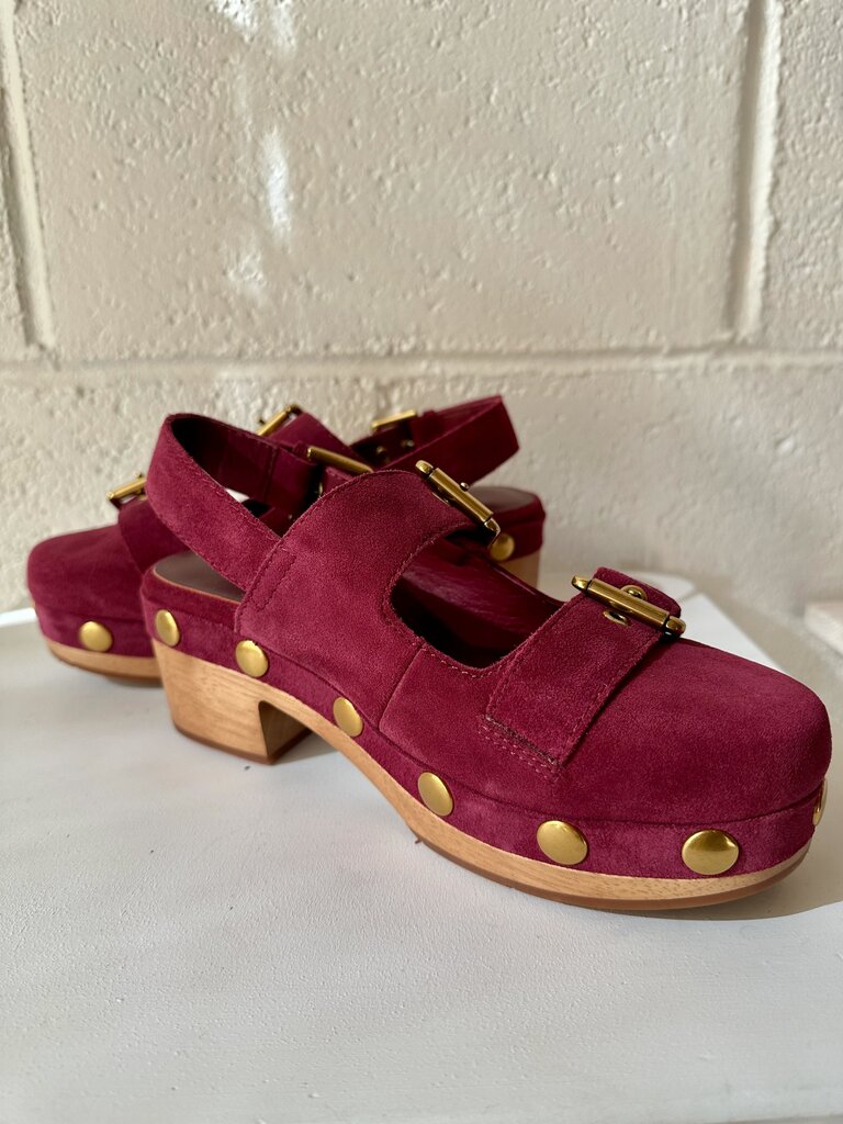 NEW Charlotte Stone Louise Clogs