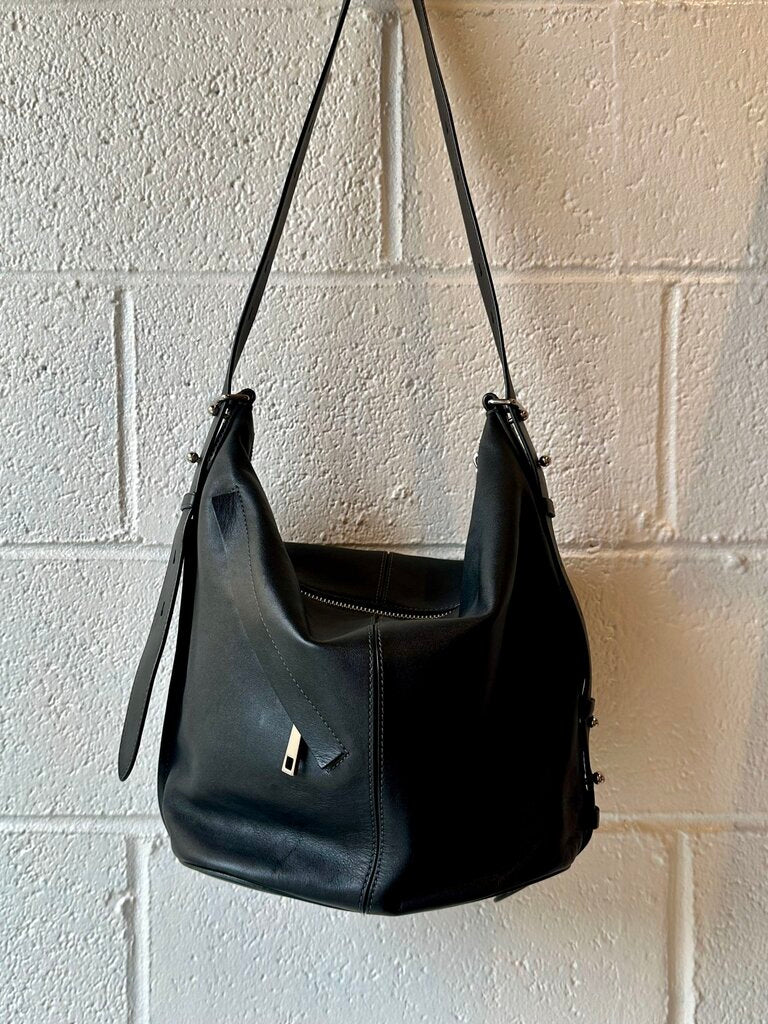 Marc Jacobs The Sling Leather Bucket Bag