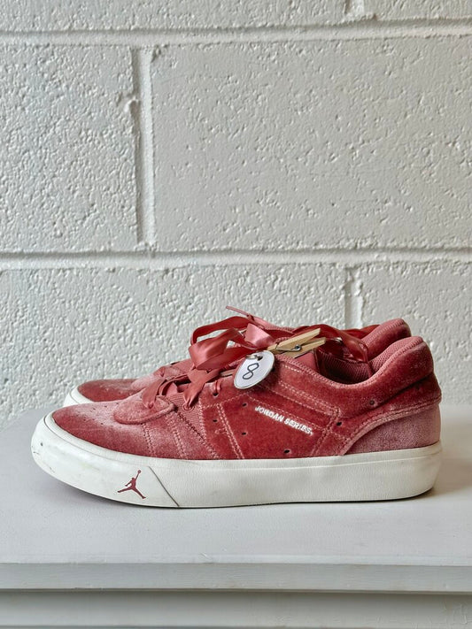 Nike Jordan Series .01 SE velvet sneakers