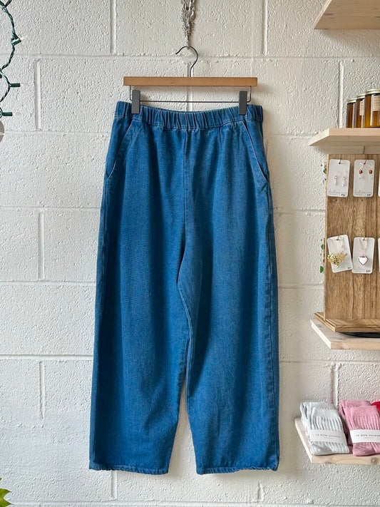 Micaela Greg Barrel Relaxed Crop