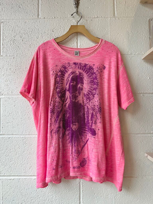 Magnolia Pearl 'Jesus Love Is' tee