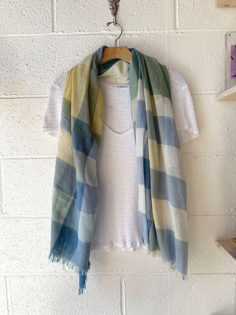 Burberry plaid scarf