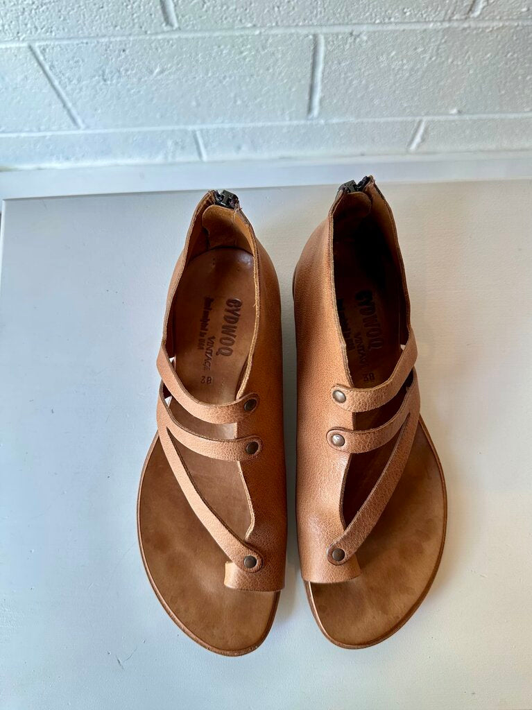 Cydwoq Handmade Sandal