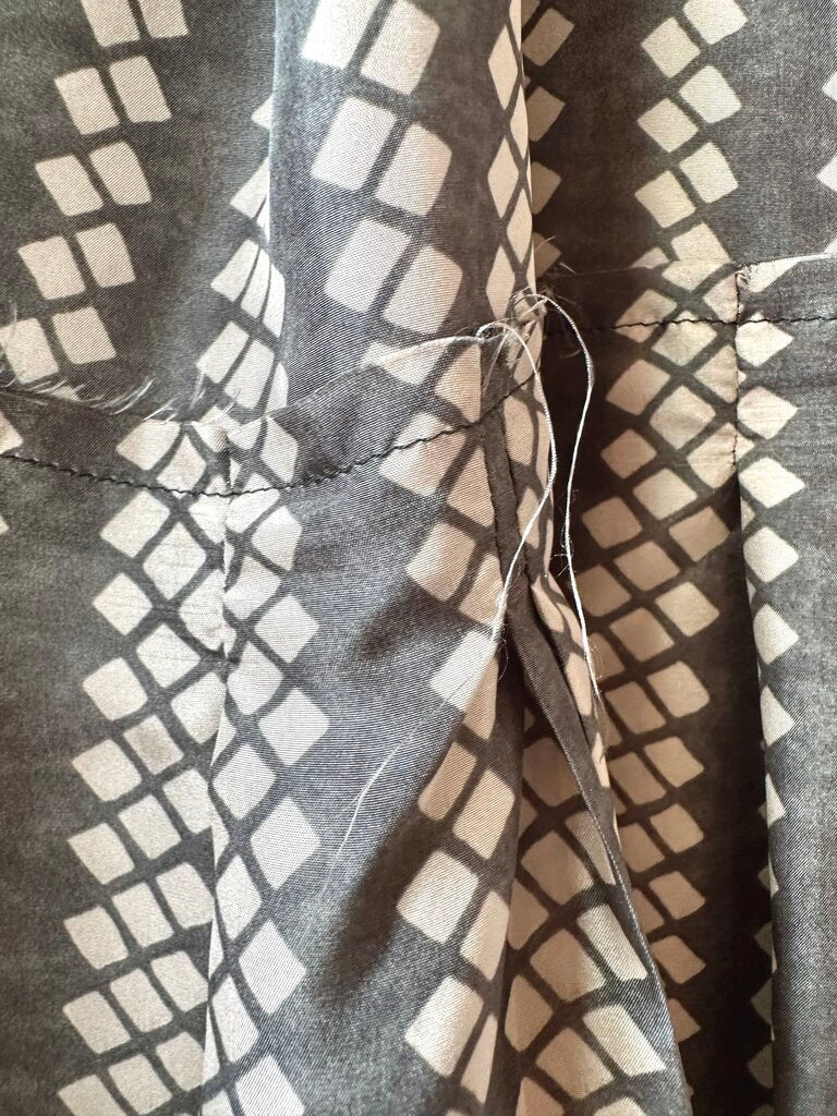 Marni 100% silk v neck midi dress