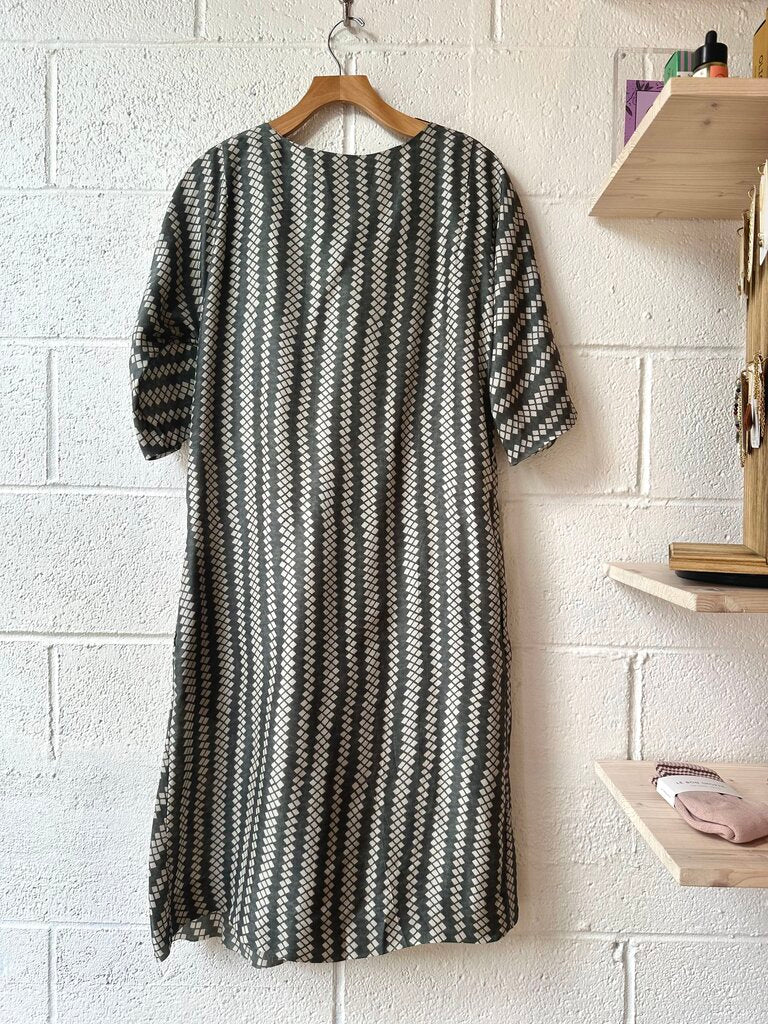 Marni 100% silk v neck midi dress
